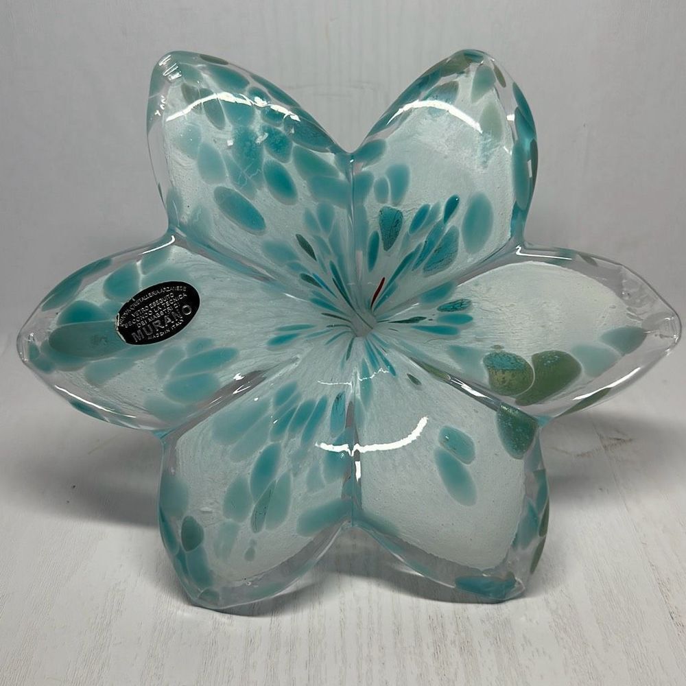 Italian Murano Style Art Glass Pale Blue Teal Spots On White Flower